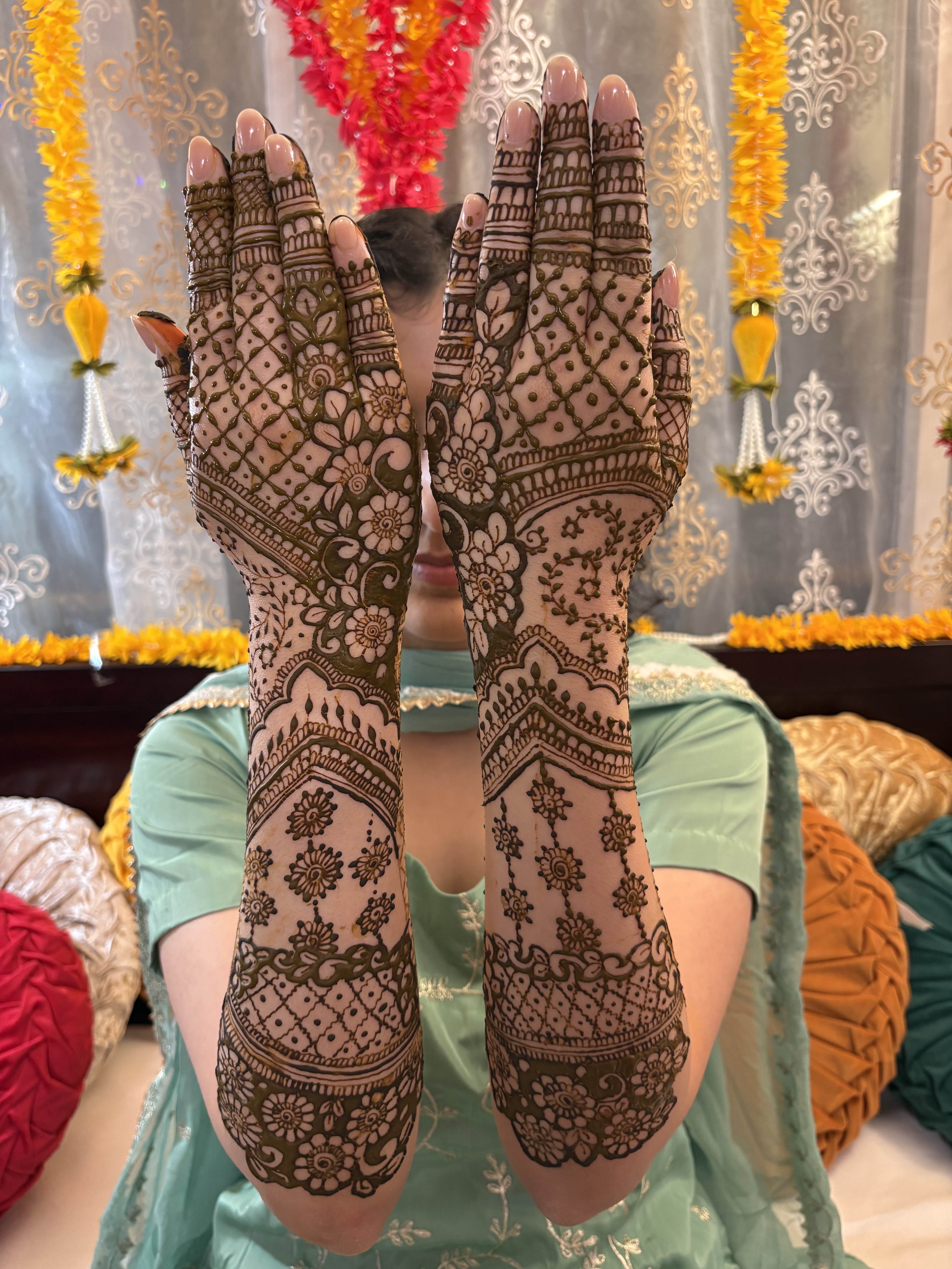 Henna the mehendi tradition - traditional mehndi art and culture